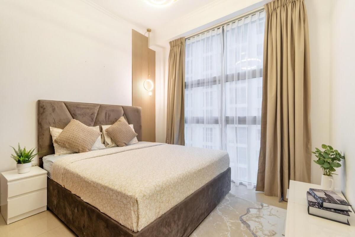 Apartment Luxury 3 Bhk In Marina By Dpie Dec 1007