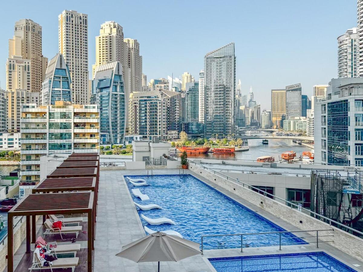 Luxury 3 Bhk In Marina By Dpie Dec 1007