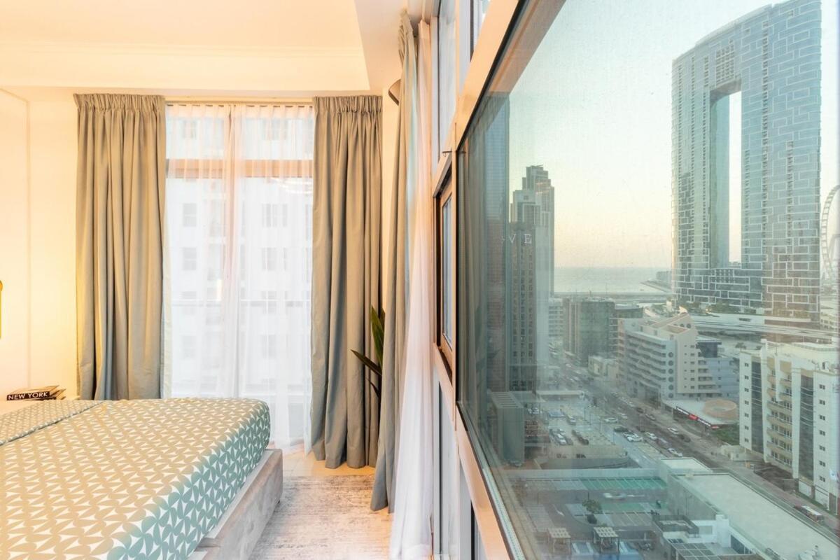 Apartment Luxury 3 Bhk In Marina By Dpie Dec 1007 Dubai